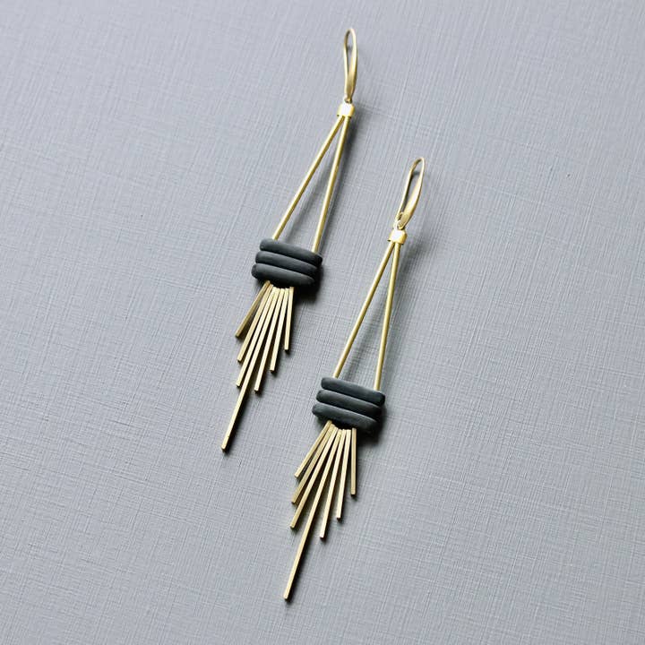 David Aubrey Jewelry - Wholesale Dangle Earrings - JLTE73 matte black glass geometric earrings2