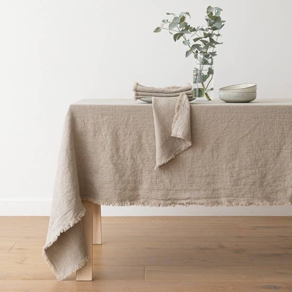 LinenMe - Wholesale Tablecloth - Linen Tablecloth Natural Terra Fringe0