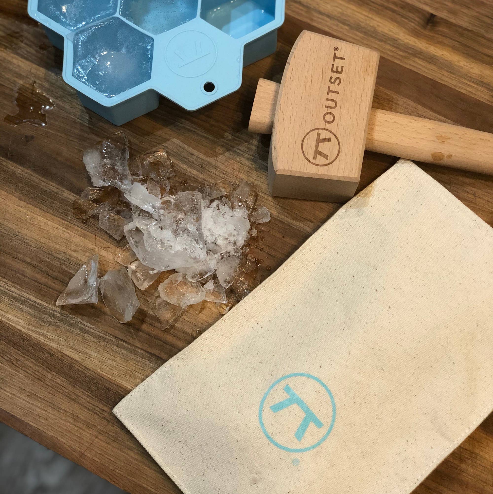 Fox Run Brands - Vente Ustensiles de bar - Sac et maillet à glace Outset Lewis, 2,75 x 4,75 x 13,25 pouces3