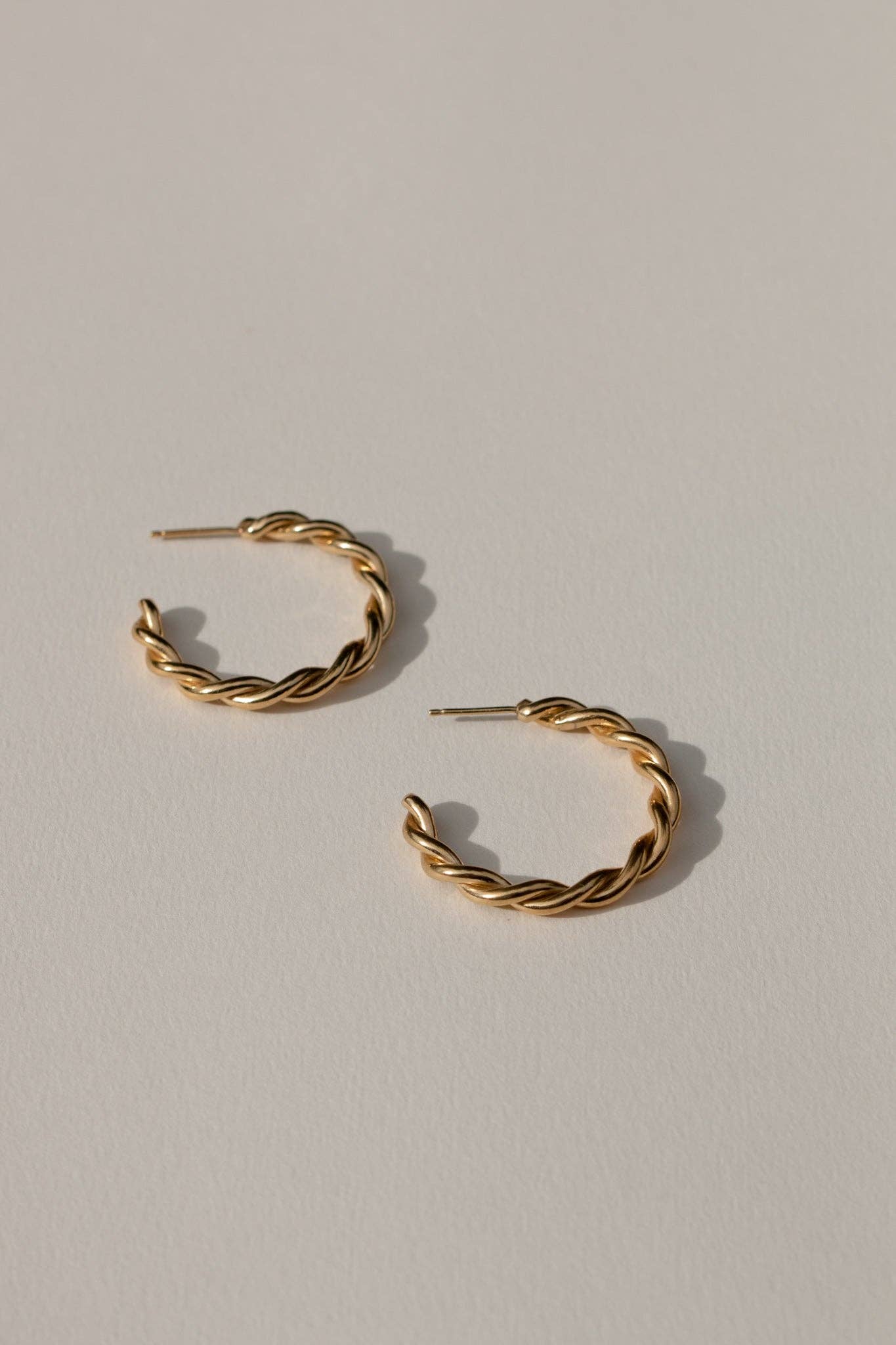 YEWŌ Collective - Vendita all'ingrosso Orecchini a cerchio - Cerchi Zinga (Sm/Lg)5