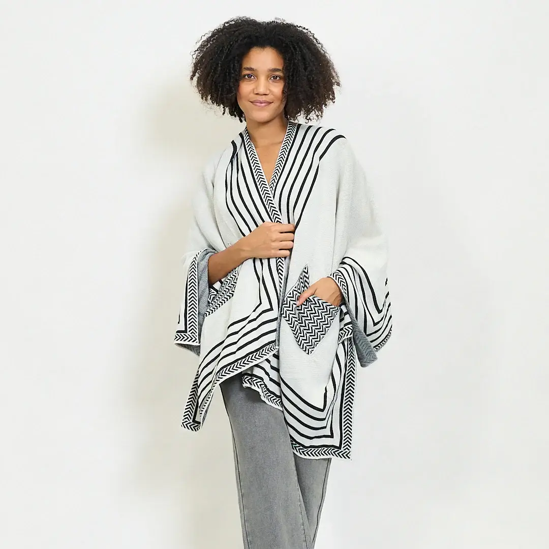 AMELÉ - Wholesale Poncho - Women's - Poncho cardigan2