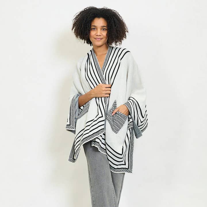 AMELÉ - Wholesale Poncho - Women's - Poncho cardigan2