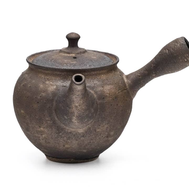 Tezumi - Wholesale Tea Pot - Japanese Kyusu - 前川淳蔵 Junzō Maekawa - Rustic Kurokinsai Tokoname-yaki Teapot - 250ml1