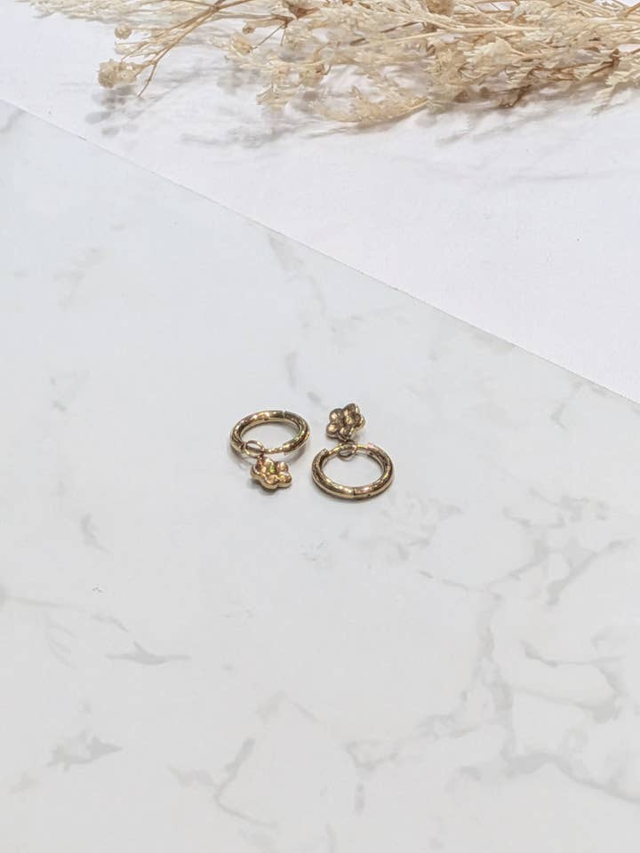 43640 Katiba flower earrings for wholesale by LOLO & YAYA