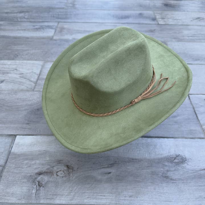 Queens INC - Wholesale Cowboy Hat - Women's - π€ Vegan Suede Cattleman Cowboy Hat W/ Suede Hat Band 14