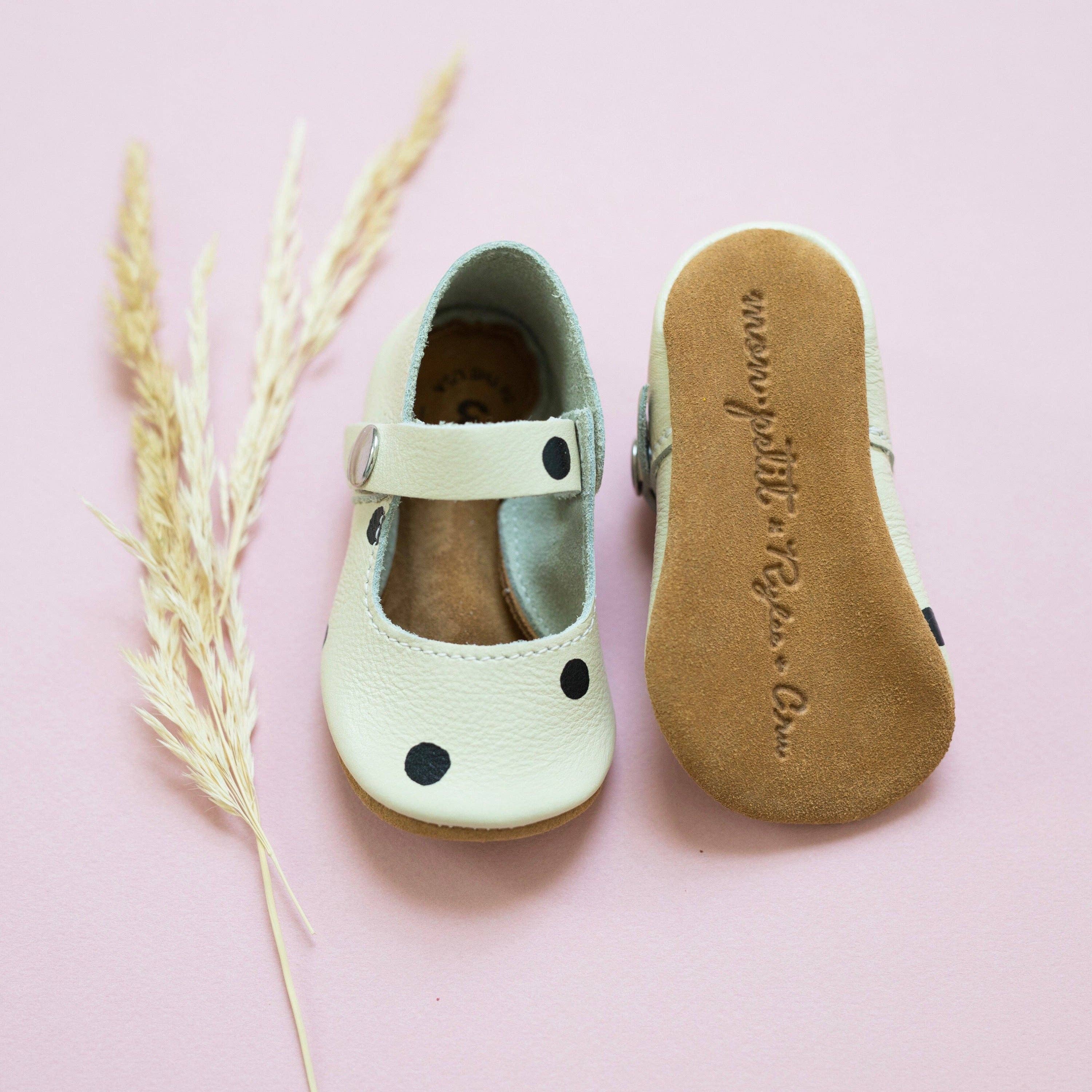 Mon Petit Shoes - Vente Chaussures de berceau – bébé - la mary jane : point1