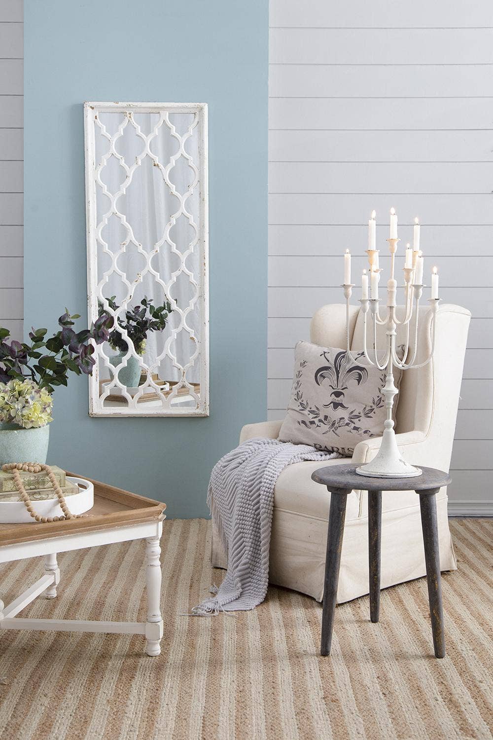 A&B Home Group Inc. – Großhandel Kerzenhalter – 13x10,5x30" Weißer Eisen 11-flammiger Kandelaber - Weiß8