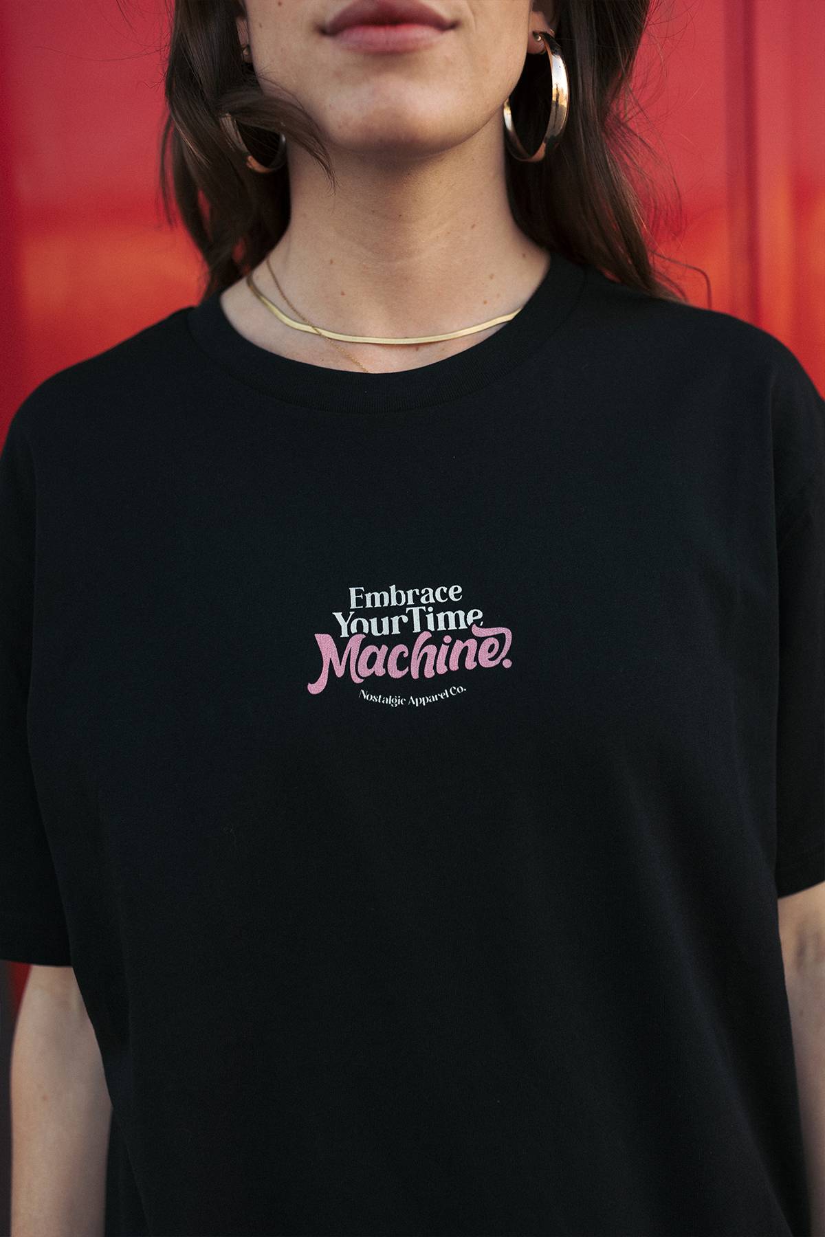 Nostalgic Apparel - Wholesale T-shirt met print - Uniseks - Embrace your Time Machine | Zwart T-shirt7