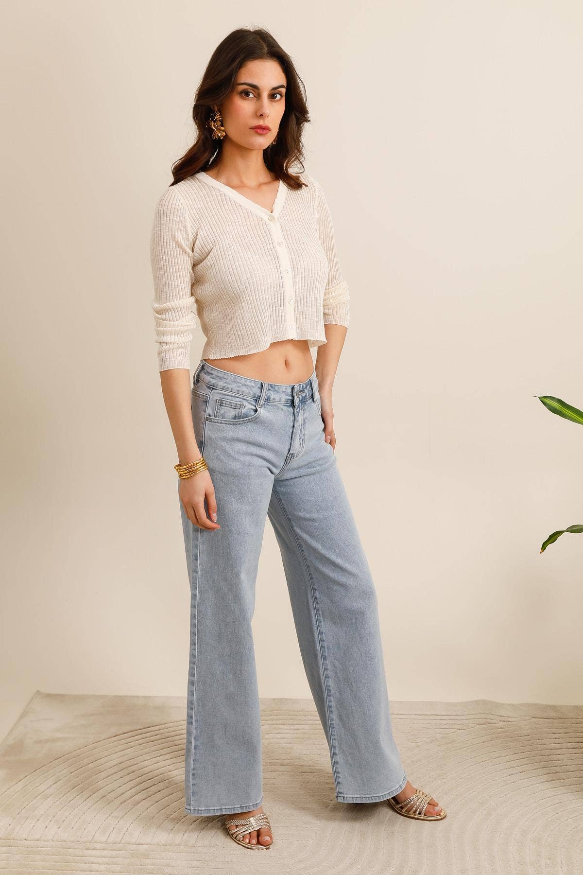 CHOKLATE PARIS - Wholesale Cardigan - Dames - Fijngebreid geribd vest met V-hals - 87921