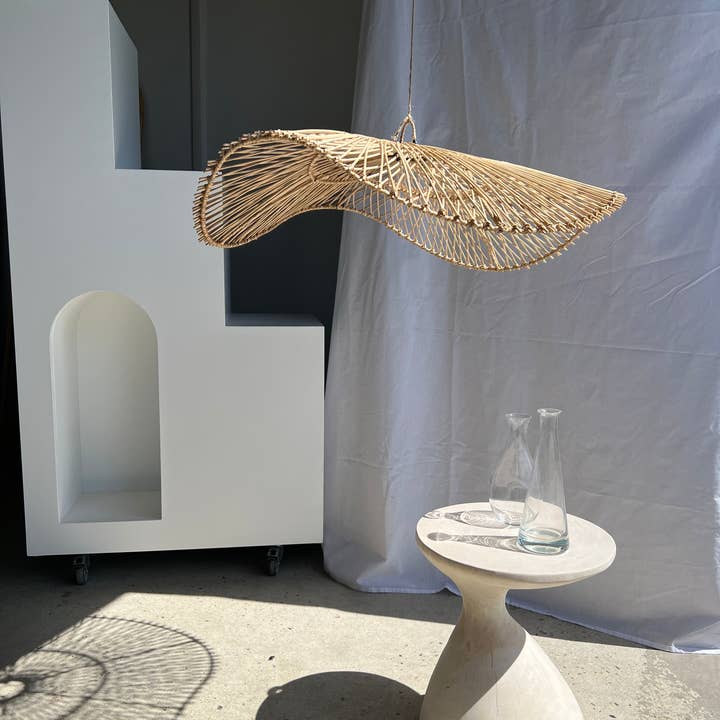 Office Objets - Wholesale Chandelier/Hanging Light - Rattan pendant or light fixture in the shape of a wavy circular tray with latticework D:7582