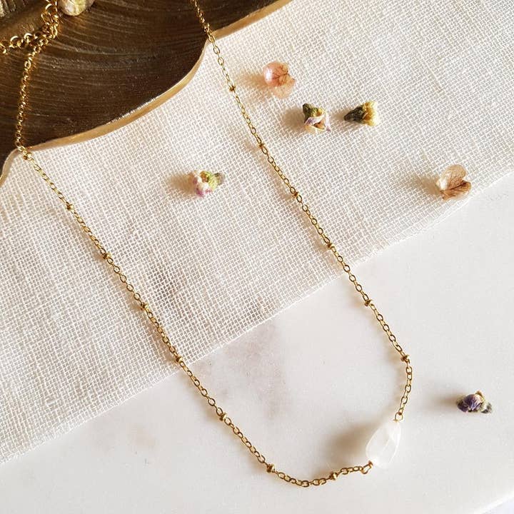 GINANDGER - Wholesale Pendant/Charm Necklace - BILLIE COLLAR MOONSTONE