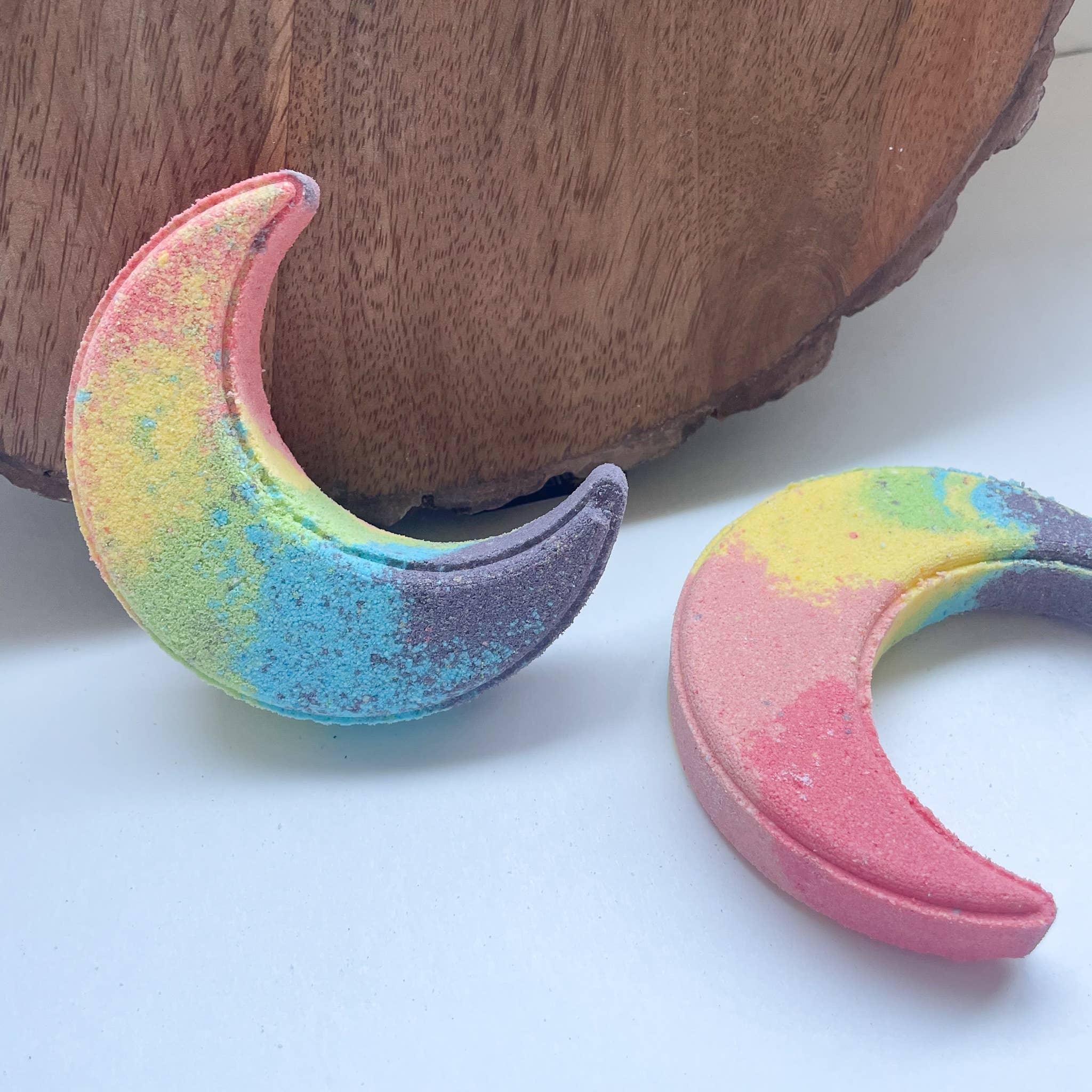 Rainbow Waters - Wholesale Bath Bomb/Fizz - Tie Dye Rainbow Bath Bomb | goat milk | sweet citrus scent1