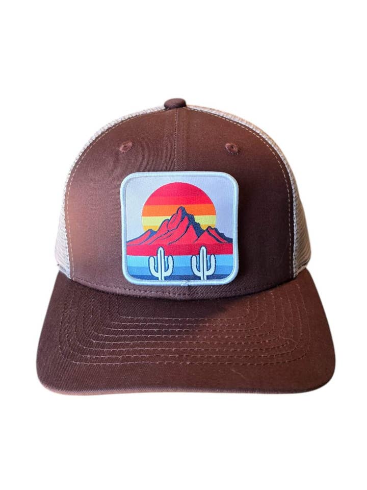 Gorra Trucker Retro Atardecer en el Desierto – Aventura Vintage Snapback para venta al por mayor de PNW Apparel