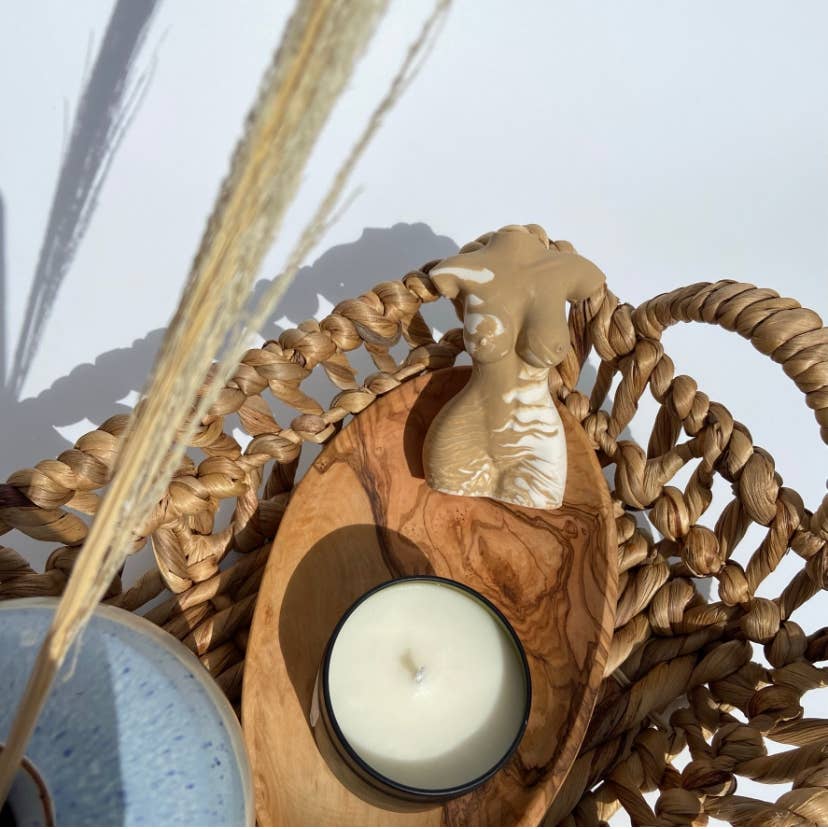 AlphaGrayArt - Wholesale Sculpture - Jesmonite Body Sculpture | Lady Torso | Woman's6