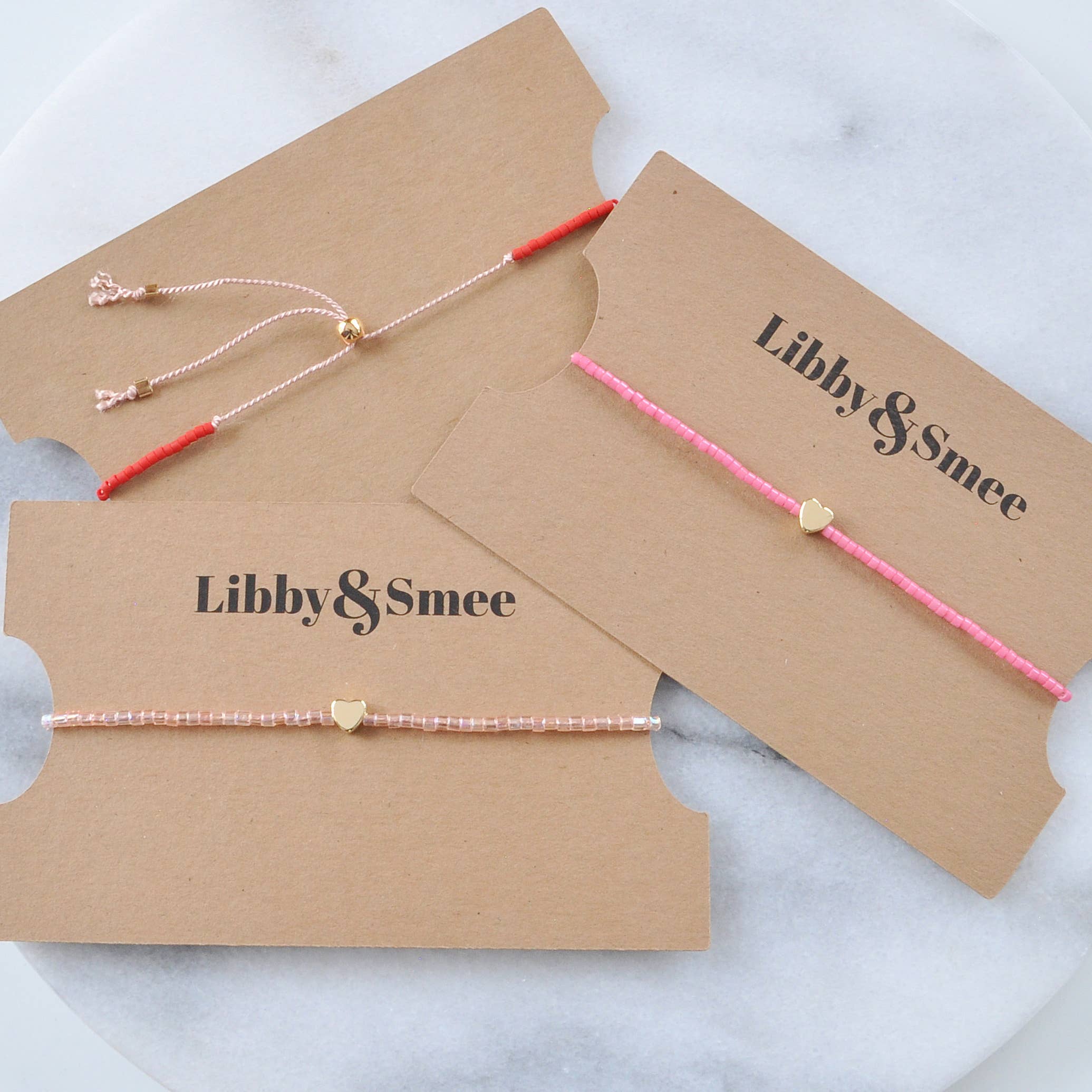 Libby & Smee - Vente Bracelet de perles - Bracelets à cordes avec cœurs perlés de la Saint-Valentin2