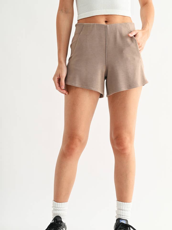Shorts taille haute Laguna Flow pour la vente par Mono B