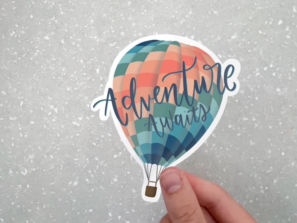 Melan Craft Co - Venta al por mayor Pegatina - Adhesivo para globo aerostático Adventure Awaits | Vinilo impermeable