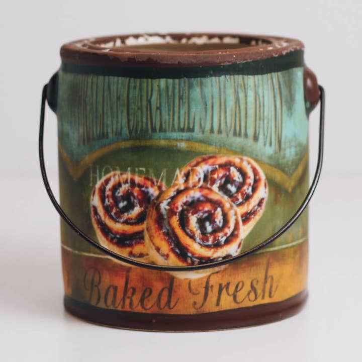 Farm Fresh Candle (20oz.) – Praline Caramel Sticky Buns for wholesale by Cheerful Candle