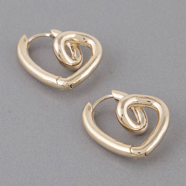 Herz Huggie Ohrringe für den Großhandel von 3AM BY H&D ACCESSORIES