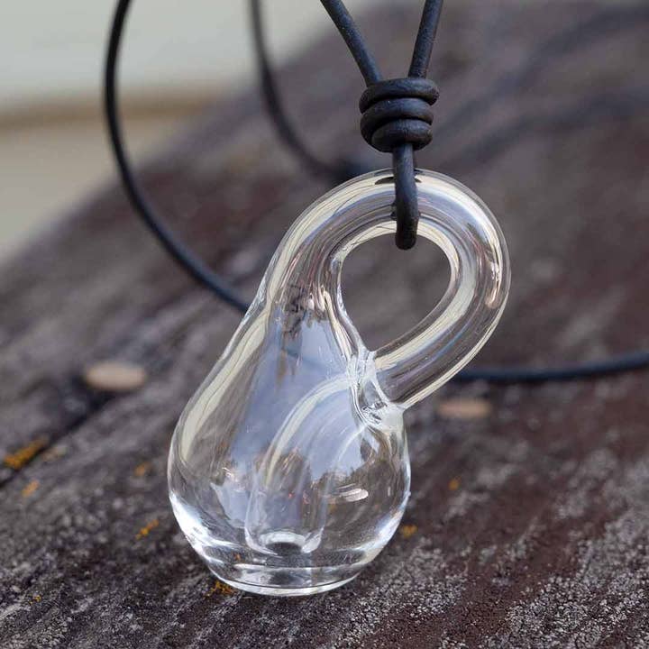 Boutique Academia - Wholesale Pendant/Charm Necklace - Klein Bottle Necklace3