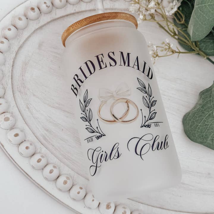 Emma K Designs - Wholesale Drinking Glass/Cup - Bridesmaid Girls Club 16oz Glass Cup with Bamboo Lid4