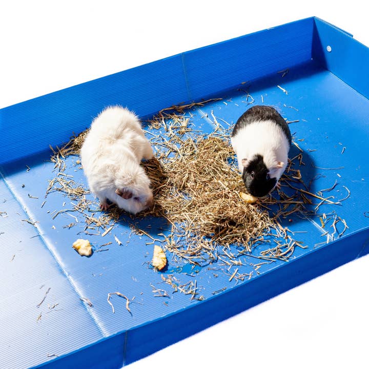 Midlee Designs - Wholesale Pet Cleaning Supplies - Midlee Corrugated Plastic Guinea Pig Cage Liner- 47" x 24"