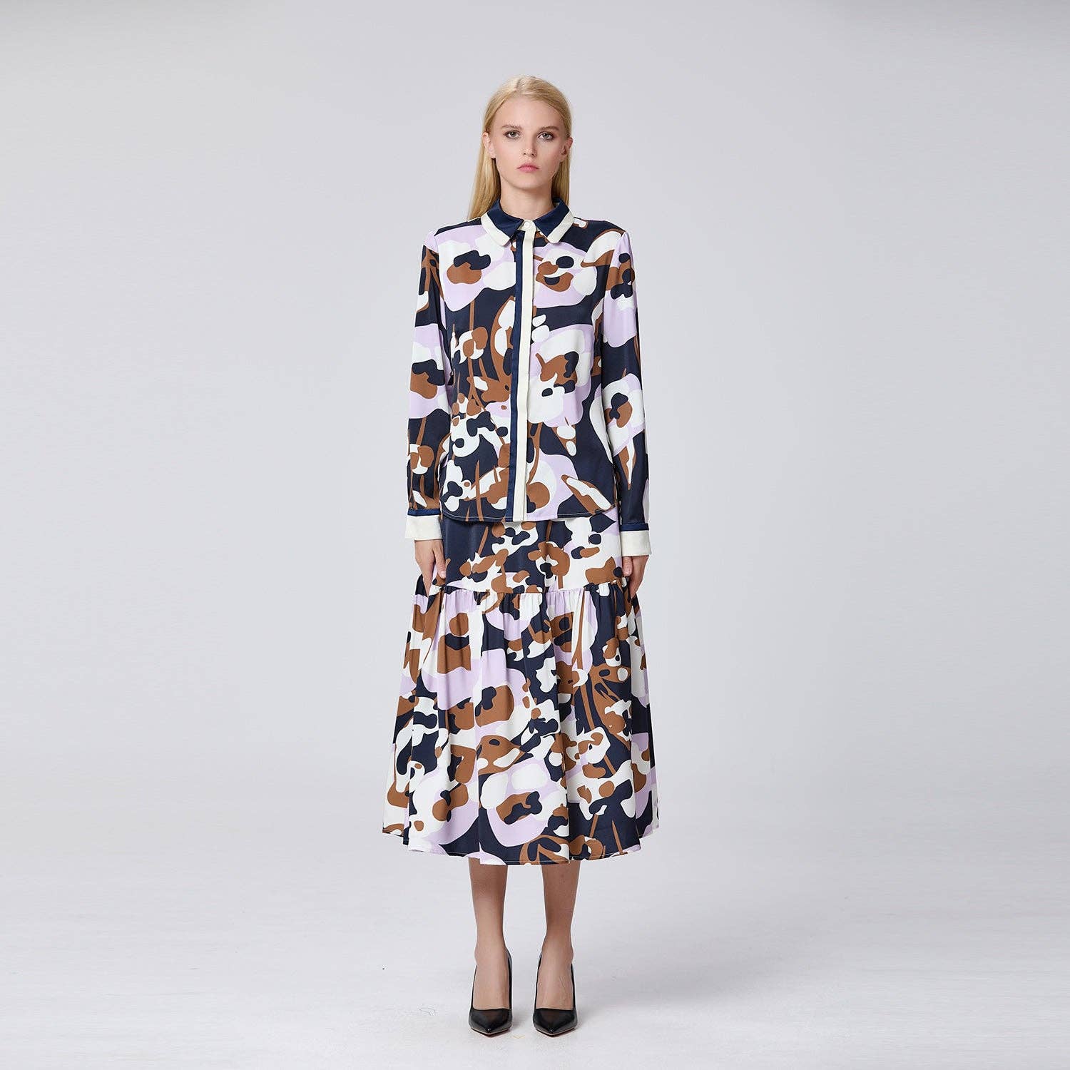 Multicolore Chemise à manches longues à imprimé graphique abstrait en vente sur Faire3