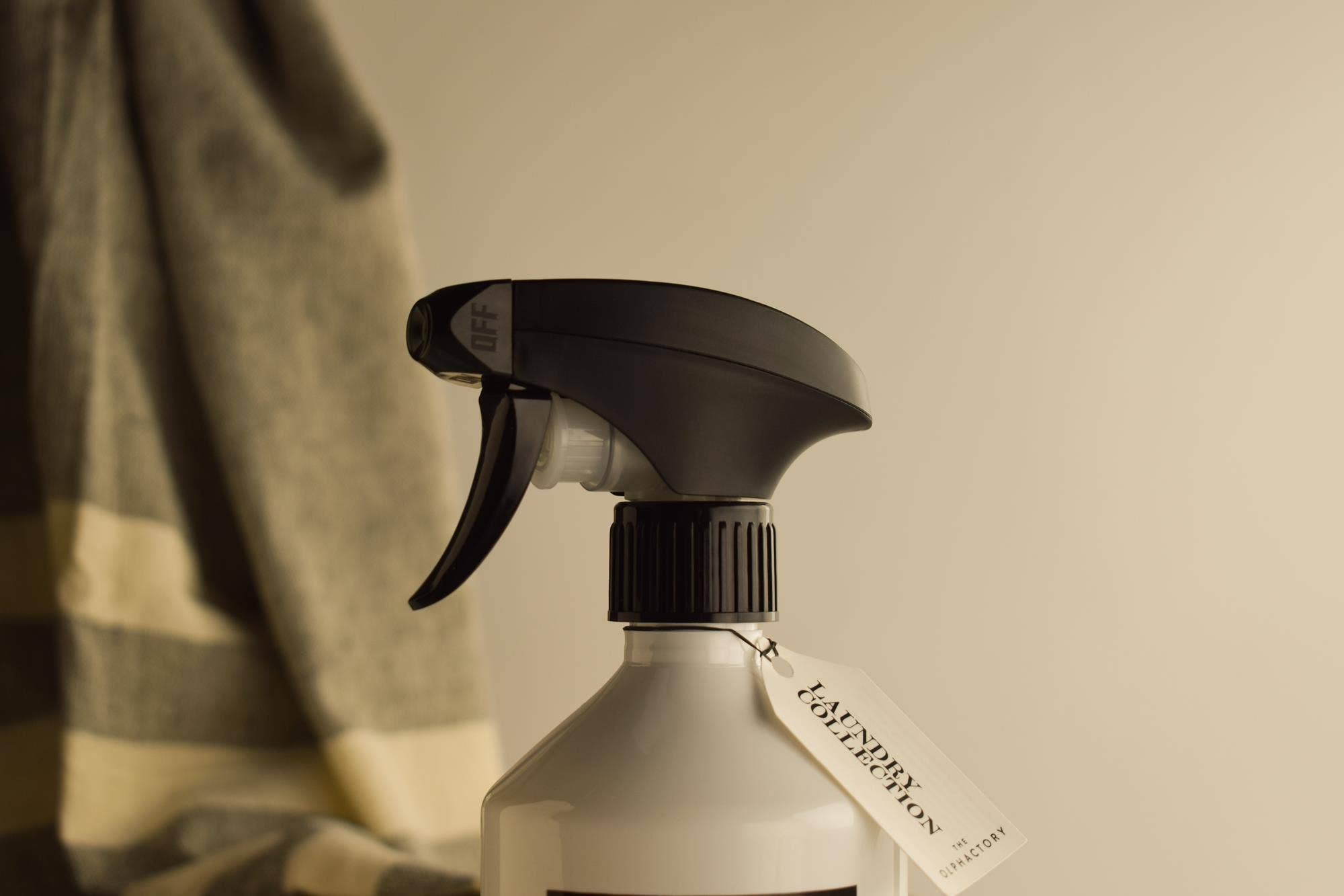 SEVENREEDS - Wholesale Room & Linen Spray - TEXTILE MIST THE OLPHACTORY Pause CASHMERE 500ml3