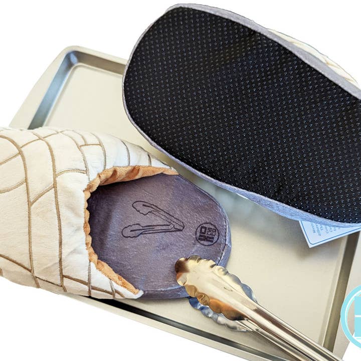 Xochico - Wholesale Slippers - Women's - PANtuflas!! Pan Dulce Plush slippers9