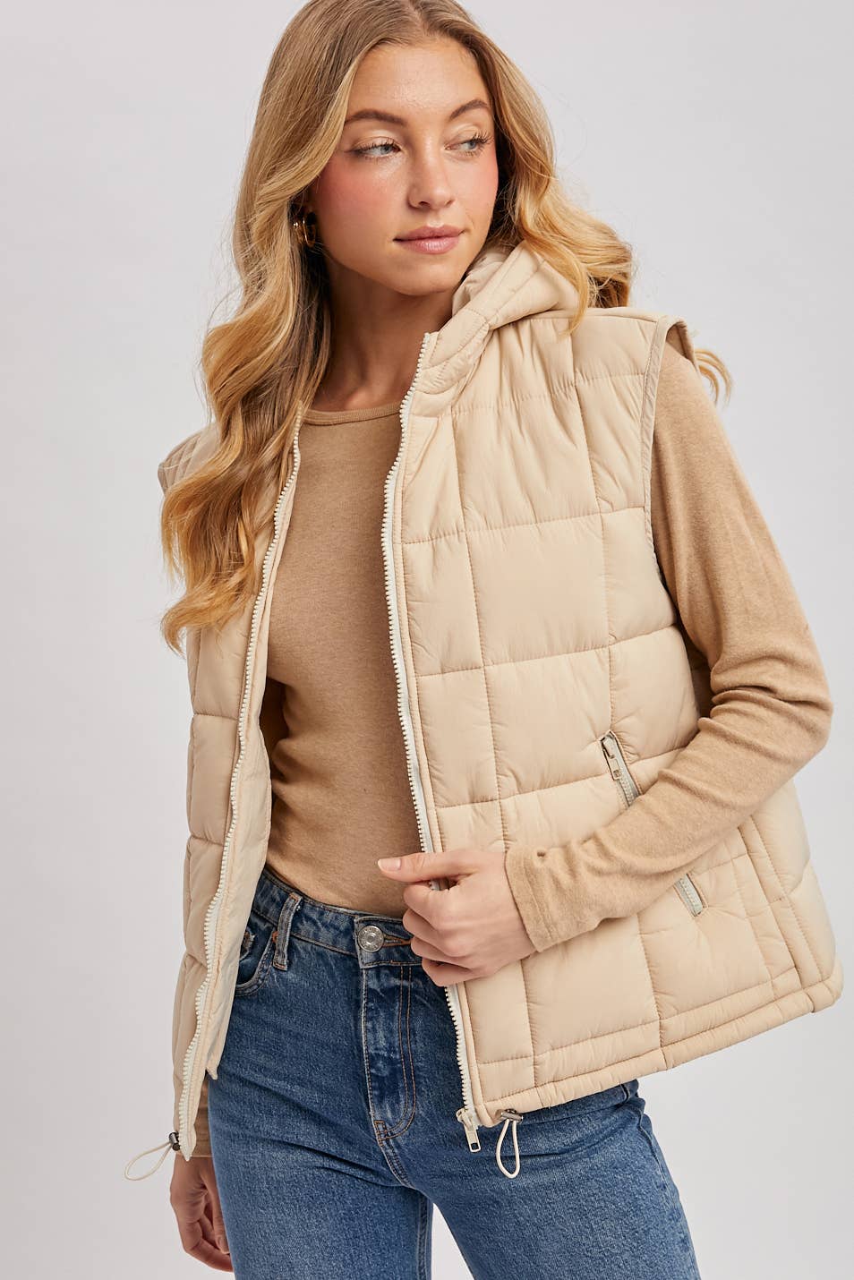 Bluivy - Wholesale Outerwear Vest - Women's - PUFFER ZIP-UP HOODED VEST1