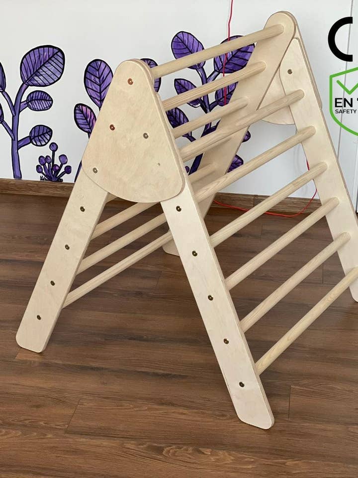 Klimdriehoek, Montessori-meubilair voor wholesale door Woodinout