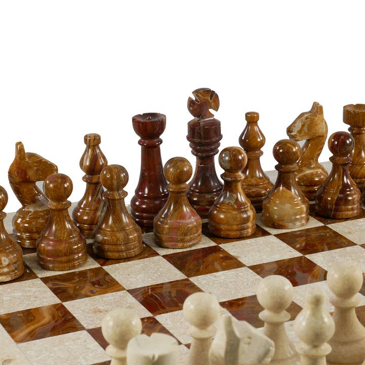 WorldWise Imports - Wholesale Bordspel - Botticino en Rode Onyxbord Schaakset in Synthetische Lederen Doos1