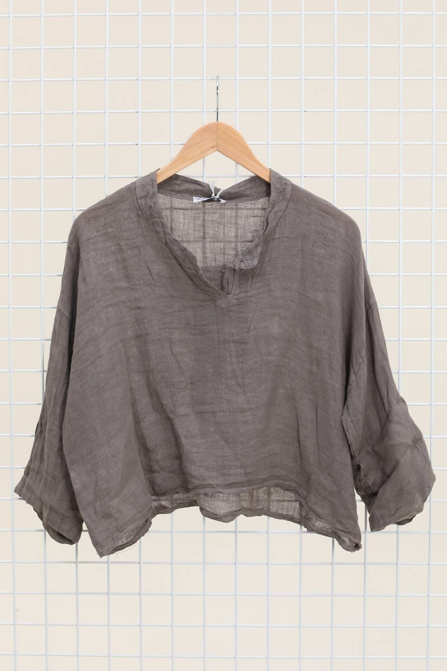 la maison des fibres naturelles - Wholesale Blouse - Dames - Linnen top met v-hals 23100, 100% linnen23