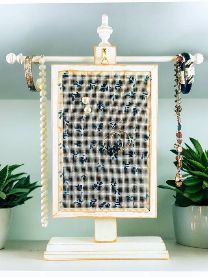 Porte-Boucle d'oreille classique - Swirl pour la vente par Earring Holder Gallery