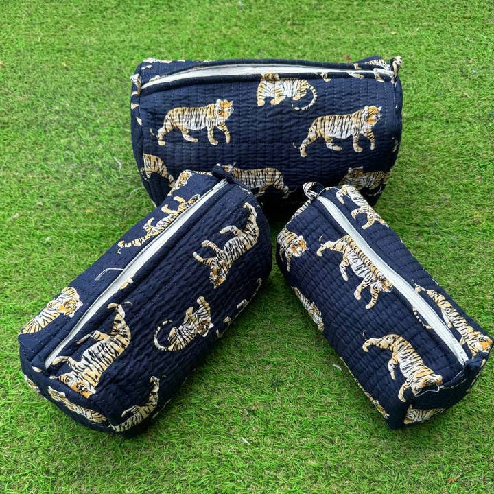 bhavnas boutique - Wholesale Makeup/Cosmetic Bag - Tiger Print Bag Quilted Cotton Bag Women's Bag Toiletry Bags