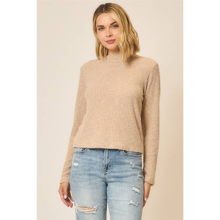 Haut à manches longues à col montant en maille côtelée brossée pour la vente par Cozy Casual, Inc.