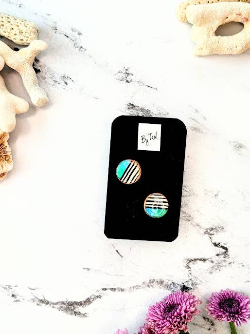 Mariner - Boucles d'oreilles légères à clous statement pour la vente par By Taal