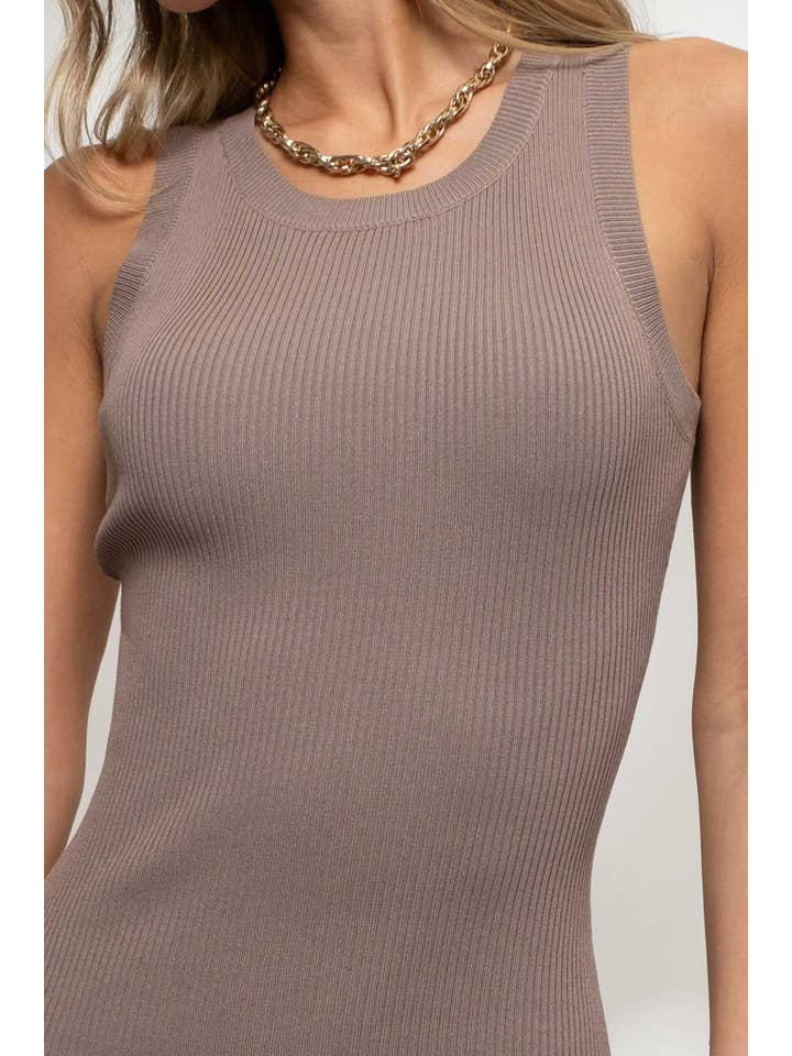 The Workshop Studio – Engroshandel Kjole - Dame – RIBSTRIKKET TANK MIDIKJOLE52