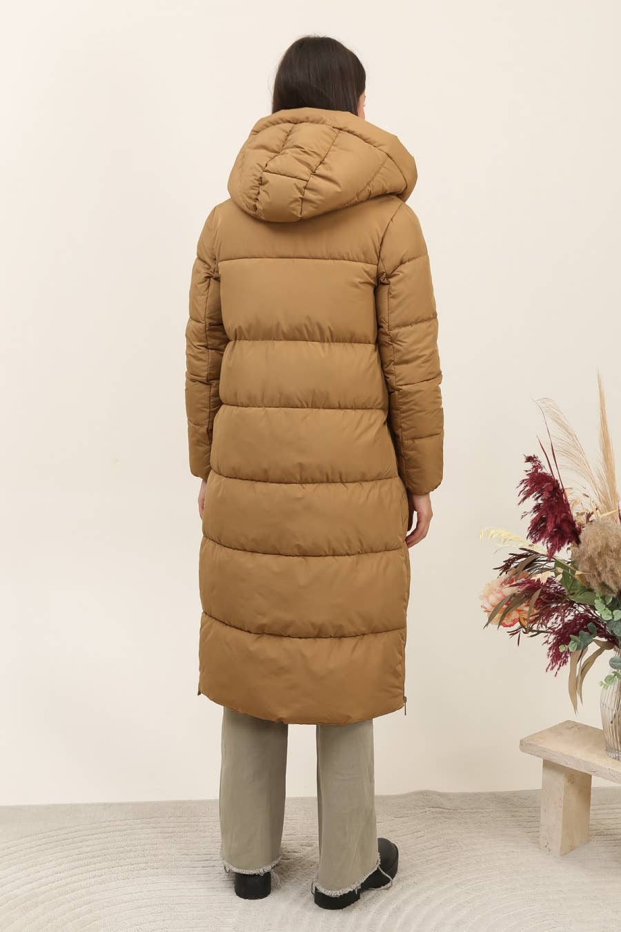 Attrait Paris - Wholesale Puffer Jacket - Women's - Long quilted down jacket with hood19