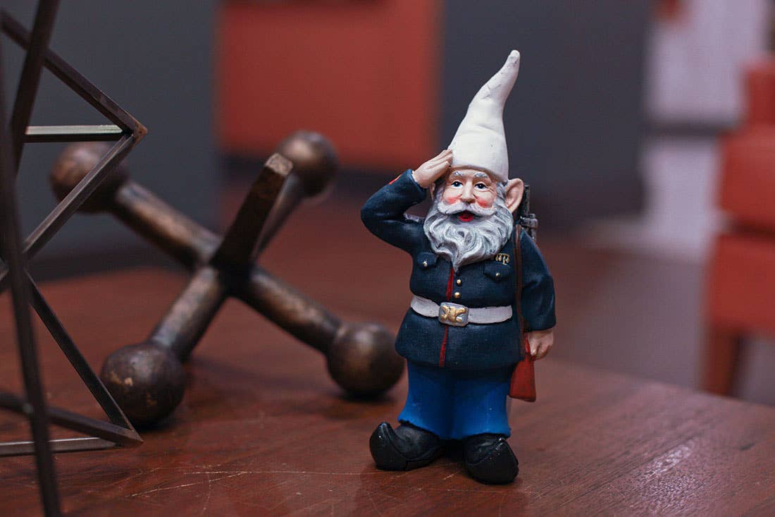 Zeckos - Wholesale Garden Gnome - G.I. George Saluting Marine Garden & Shelf Gnome Statue - 8"2