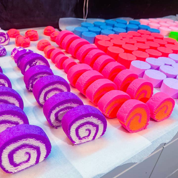 Phoenix Bath and Body - Wholesale Bubble Bath - Bubble Bars - Different Sizes, Colours & Fragrances5