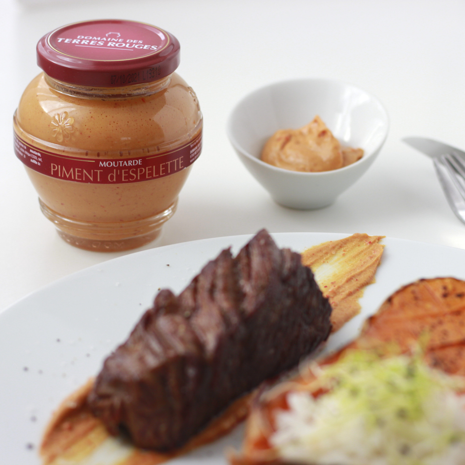 DOMAINE DES TERRES ROUGES - Wholesale Mustard - Espelette Pepper Mustard 200 g1