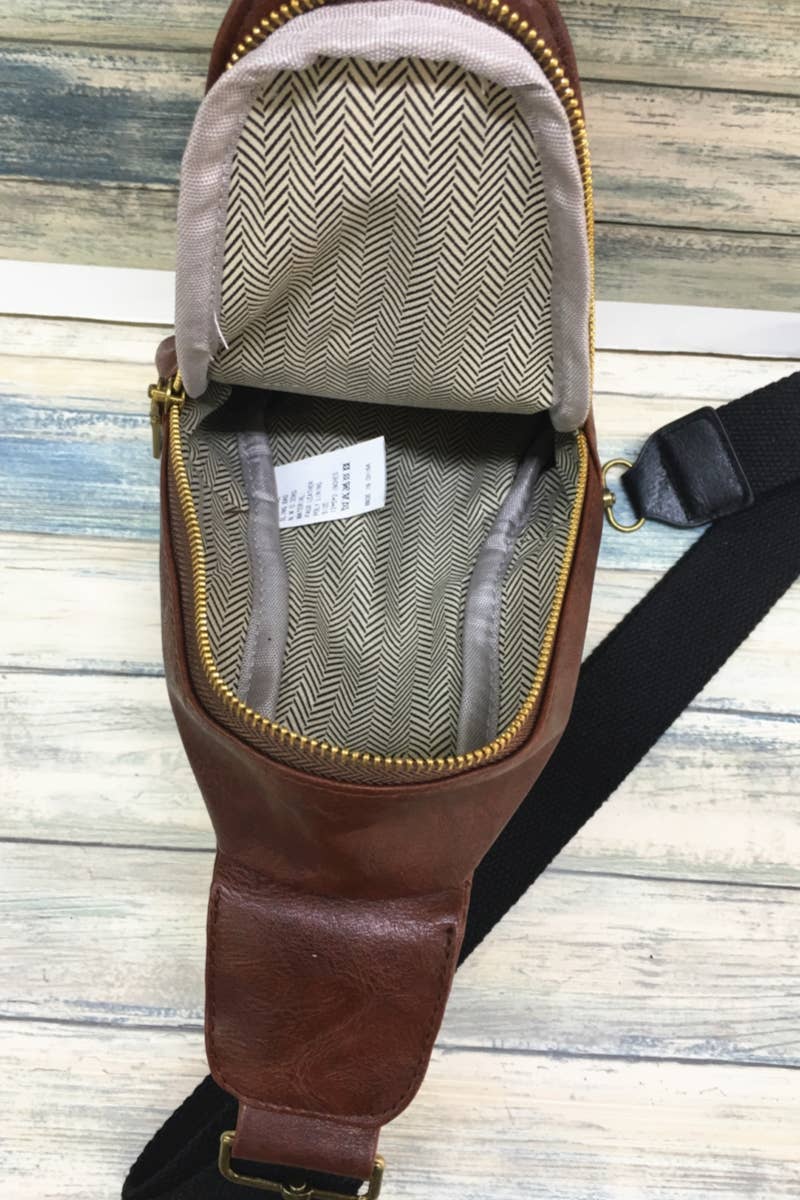 DESHENG ENTERPRISE - Wholesale Crossbody Bag - Women's - FOOTBALL PRINT CROSSBODY SLING BAG3