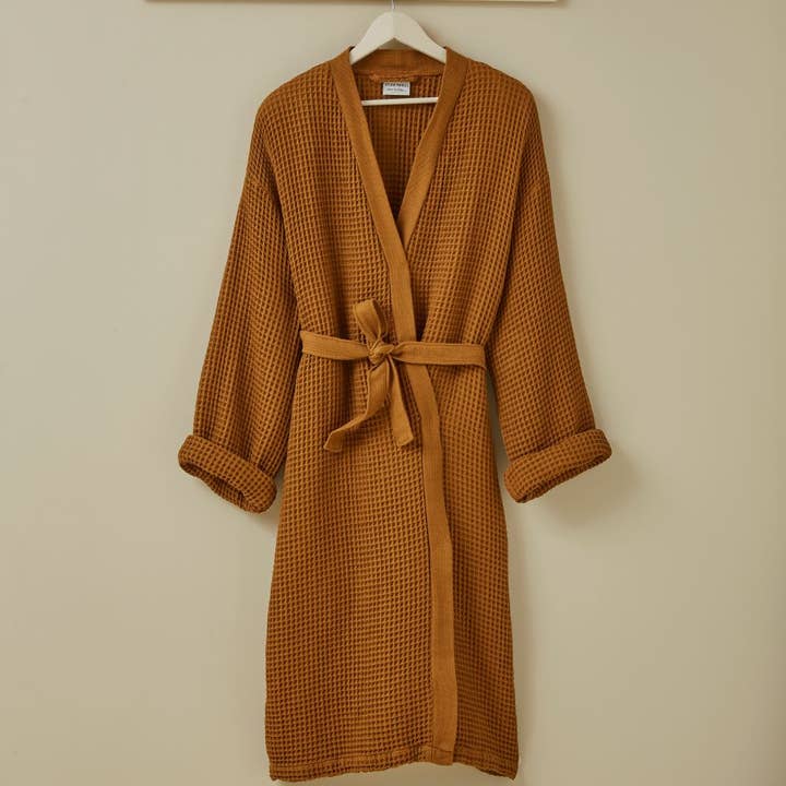 Accappatoio a nido d'ape Moka Bain de minuit per la vendita all'ingrosso da parte di Sylvie Thiriez