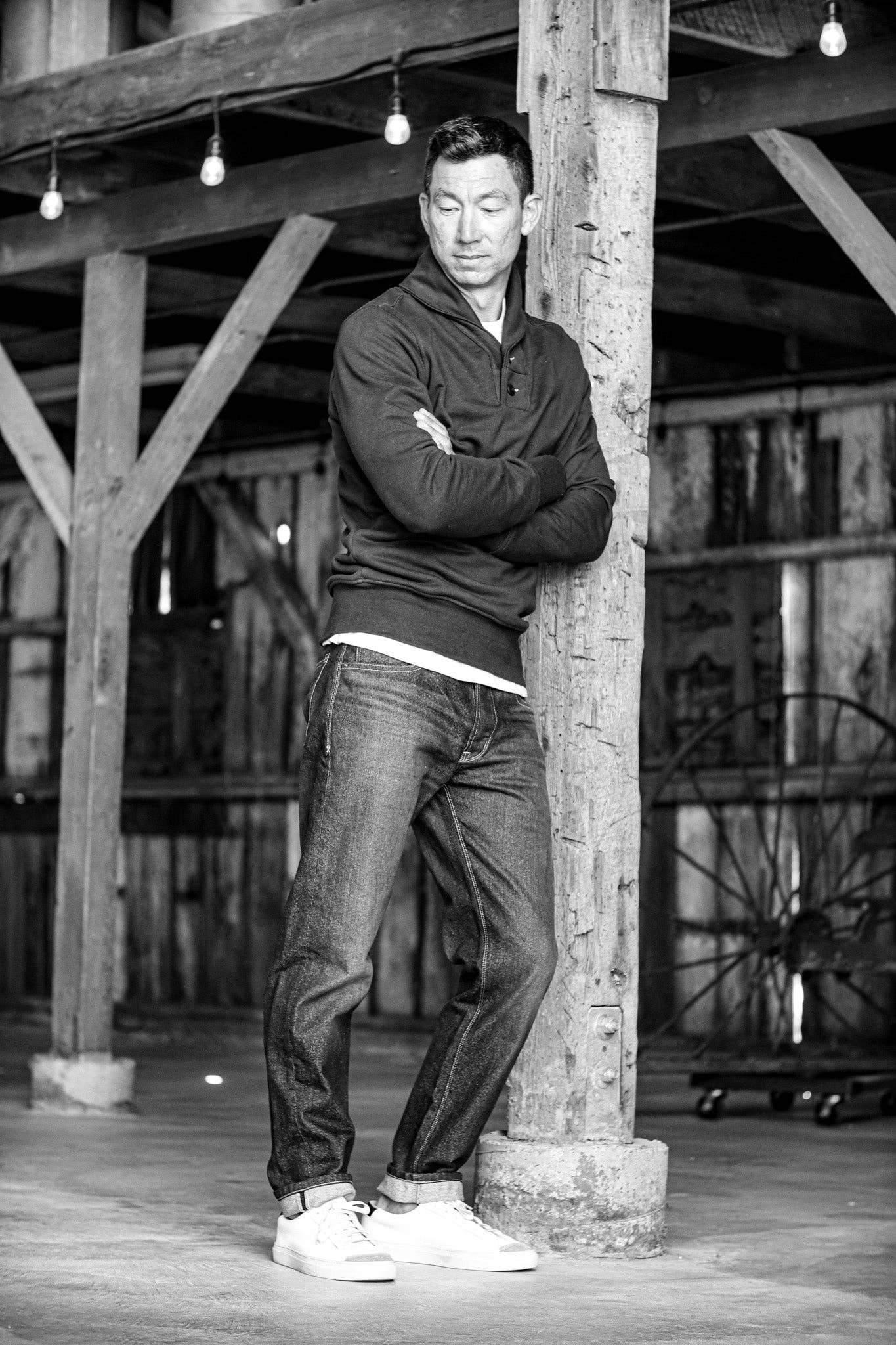 Sam Fit Jean | Salt Wash Standard Fit for wholesale on Faire4