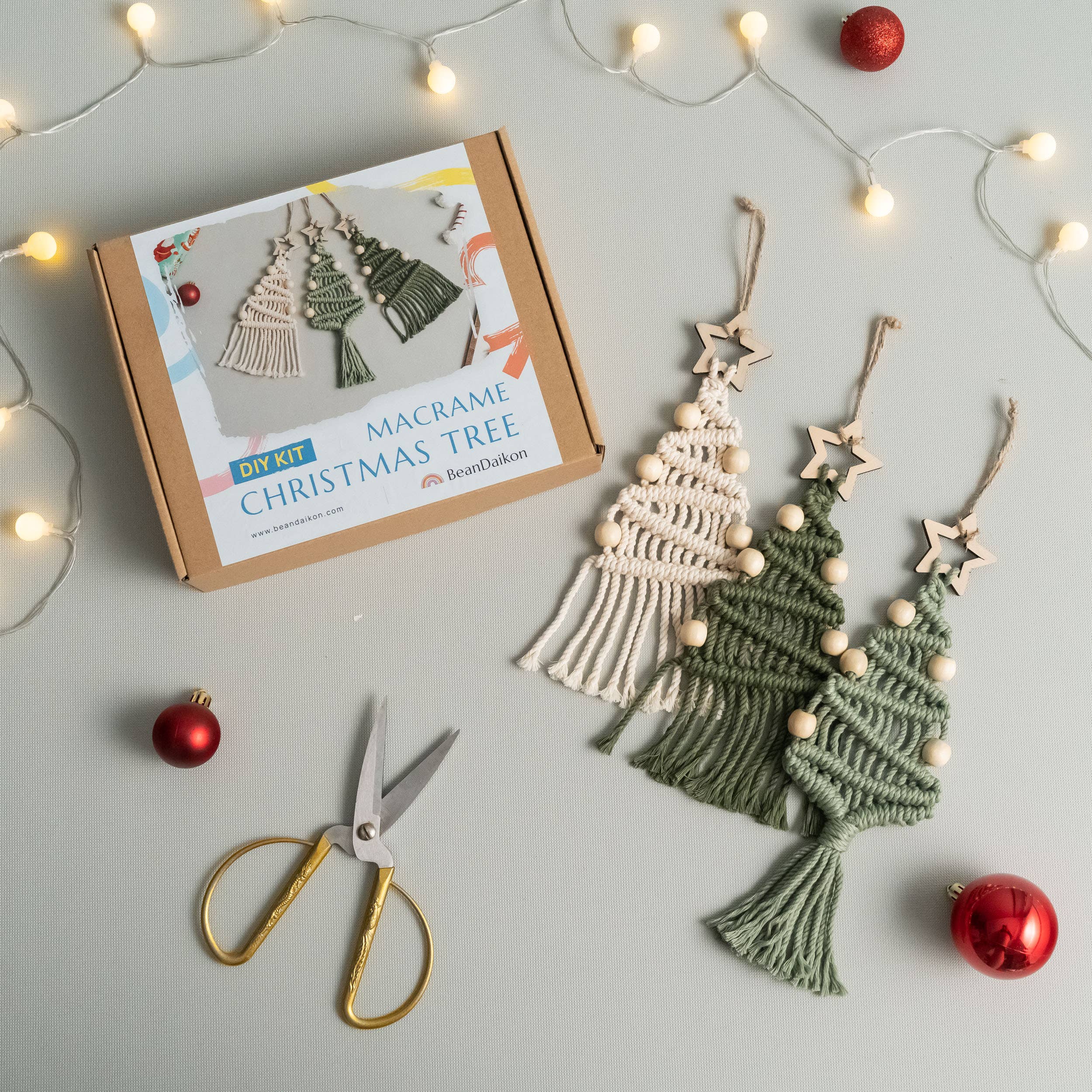 BeanDaikon – Engroshandel DIY-hobbysæt – DIY kit til macramé juletræ K244