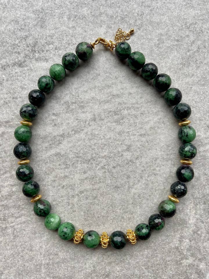 Collana MONA per la vendita all'ingrosso da parte di Even stone