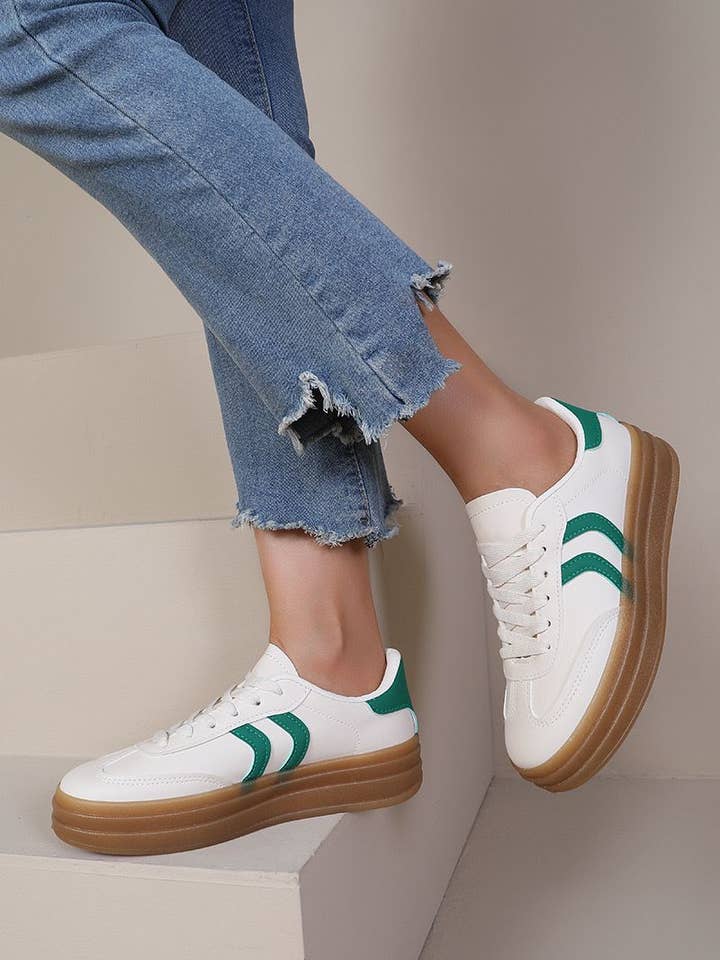 No Doubt Shoes – wholesale Lifestyle trainers – Women′s – WOMEN'S CURVE STRIPE THICK SOLE LACE UP SNEAKERS