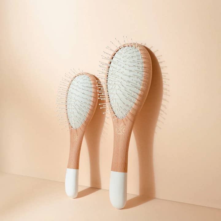 Detangling and Volumizing Hair Brush for wholesale by Bachca