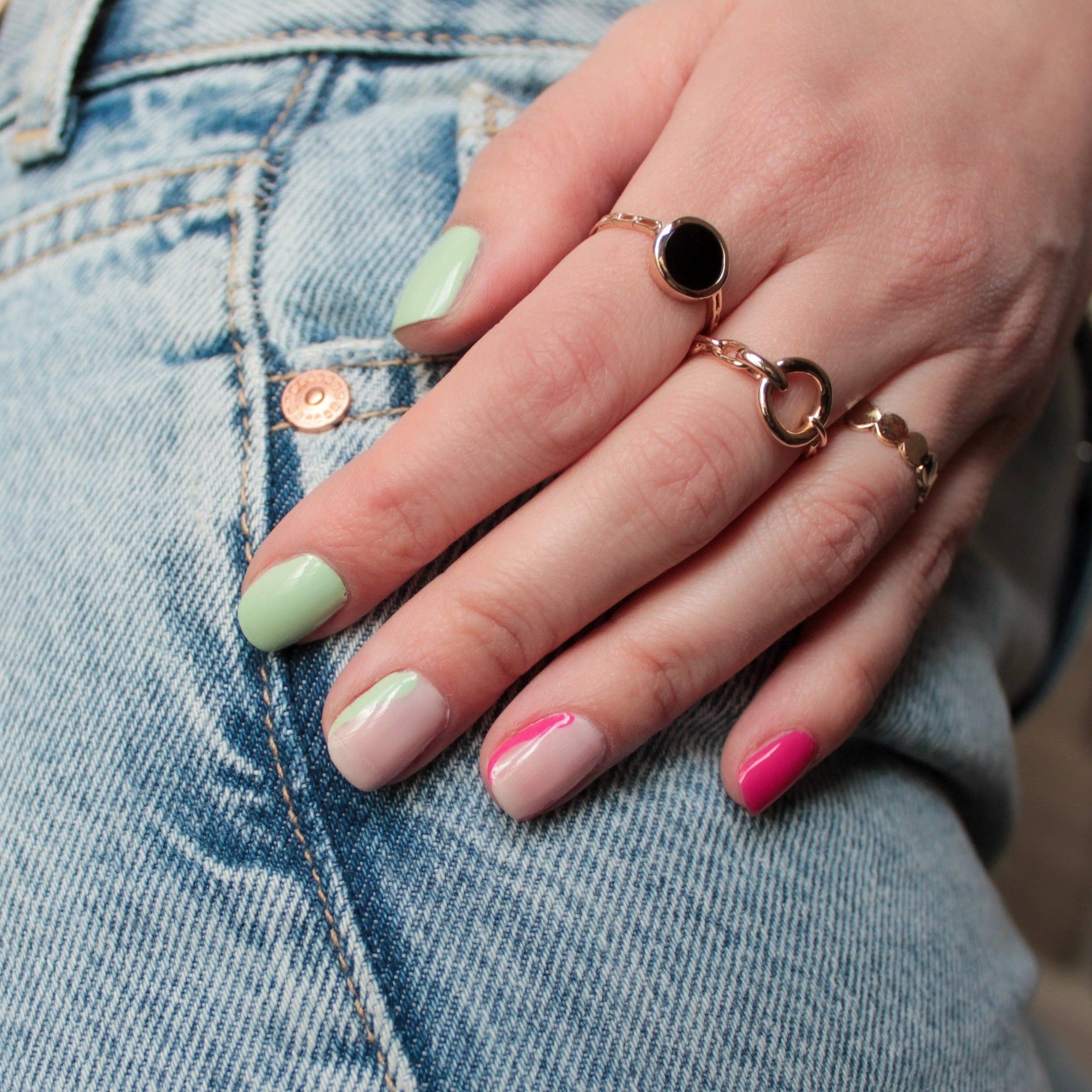 PIVOLEA – wholesale Nagellack – I'm Beautiful nagellack i fuchsia från PIVOLEA2